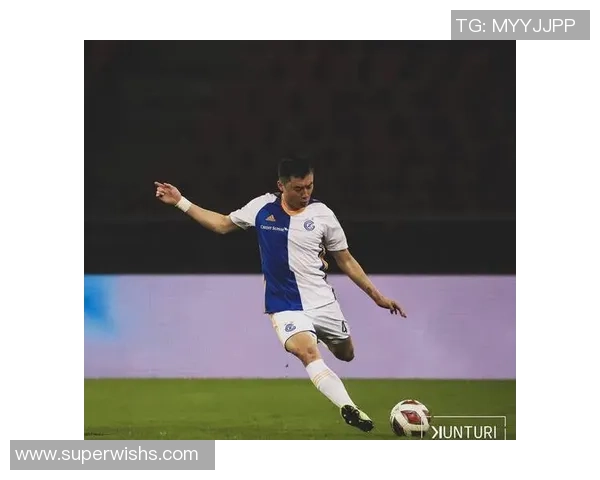 李磊谈网球生涯：从青涩少年到职业选手的心路历程