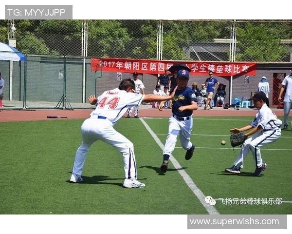 深圳篮球队的奋斗与荣耀:一段不平凡的突破之路纪实